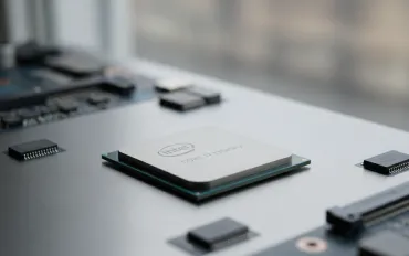 Intel Core i7-13645HX: Nuovo processore mobile Raptor Lake svelato