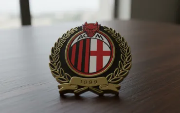 Rivoluzione in attacco al Milan: Leao il sacrificio per rifondare?