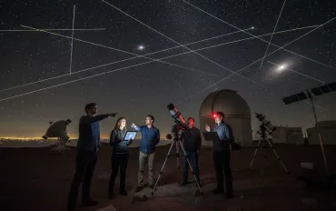 Allarme degli astronomi: progetti spaziali minacciano l'osservazione del cielo