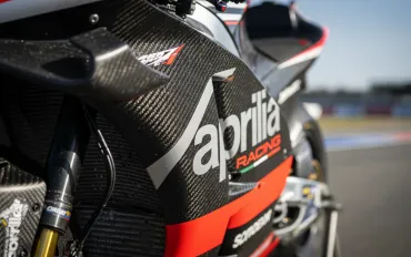 Bezzecchi trionfa, Martin incalza: Aprilia domina il GP!