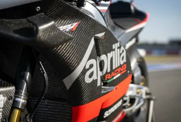 Bezzecchi trionfa, Martin incalza: Aprilia domina il GP!