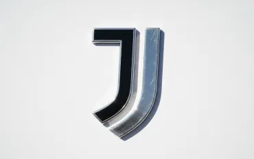 Elkann blinda la Juventus: Pienamente impegnati per il successo sportivo e finanziario