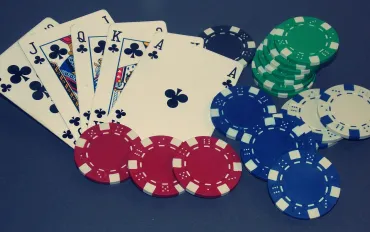 Poker a torneo: a gennaio spesa a +9,6%. Pokerstars, Lottomatica e Sisal sul podio