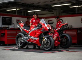 Bagnaia Shock: La Ducati distrugge le gomme, dobbiamo cambiare tutto!