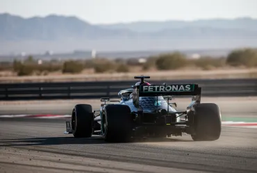 Mercedes F1: Dominio e vulnerabilità a Suzuka