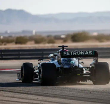 Mercedes F1: Dominio e vulnerabilità a Suzuka
