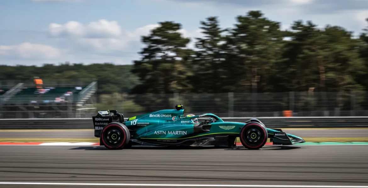 Aston Martin: Stroll ironizza, un campionato a parte per non affondare