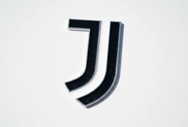 La Juventus celebra il 50° compleanno di John Elkann