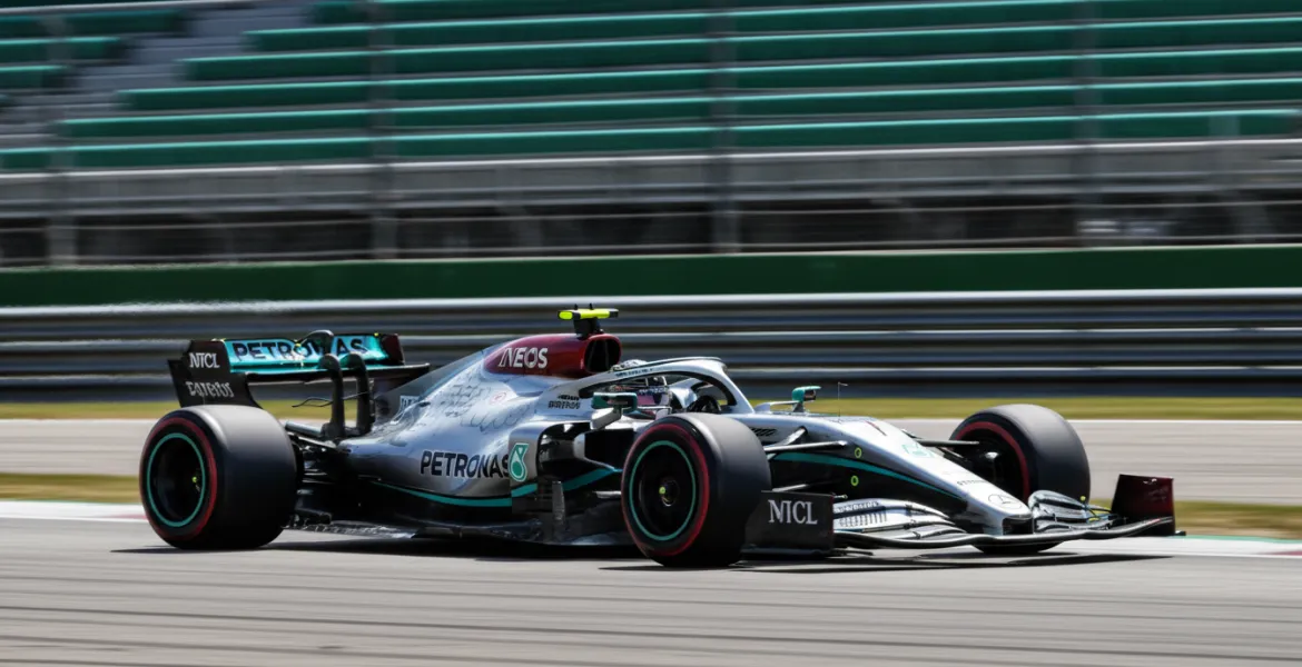 Mercedes: Antonelli mette sotto pressione Russell, scintille in pista?