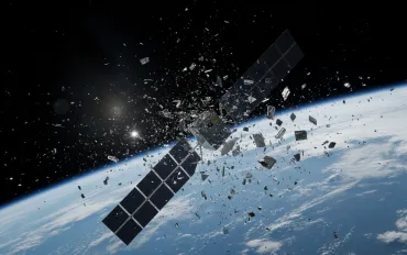 Allarme nello spazio: satellite Starlink si disintegra in orbita