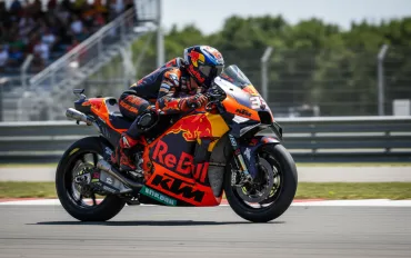 Vinales operato alla spalla: Rimosso il dolore, mira al ritorno in MotoGP