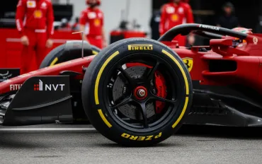 Ferrari in pista a Fiorano per i test Pirelli con gomme da bagnato