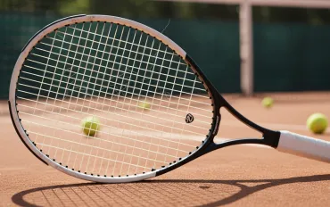 Berrettini sorpreso a Montecarlo: Fonseca avanza implacabile