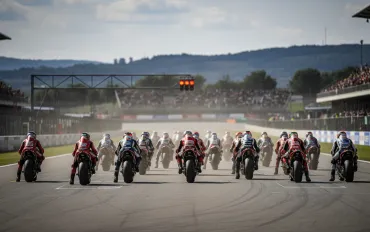 MotoGP: Rivoluzione piloti nel 2027, Ogura alla Yamaha sconvolge gli equilibri!