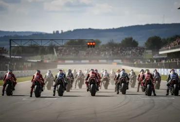 MotoGP: Rivoluzione piloti nel 2027, Ogura alla Yamaha sconvolge gli equilibri!