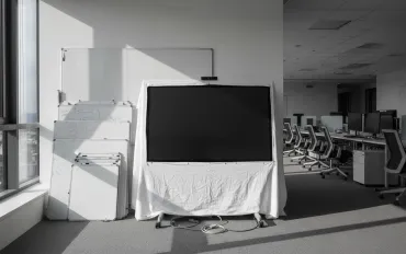 Microsoft abbandona Surface Hub: fine di un'era per le lavagne digitali