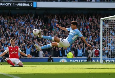 Colpo da maestro di Sherki: il Manchester City sblocca il match contro l'Arsenal