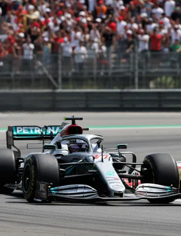 La Formula 1 è più grande di ogni campione: George Russell sposa la linea di Stefano Domenicali su Max Verstappen