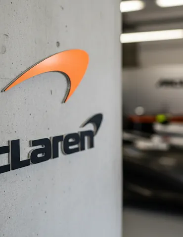 Stella gela la Ferrari e blinda la McLaren: il colpo Lambiase è realtà