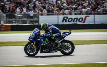 Quartararo e Yamaha ai ferri corti: il pilota si sfila dallo sviluppo del V4