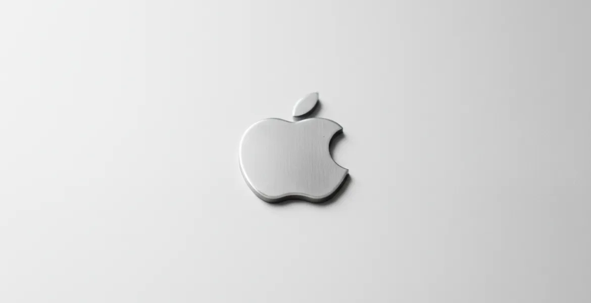 Tim Cook lascia la guida di Apple: John Ternus sarà il nuovo CEO nel 2026