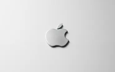 Tim Cook lascia la guida di Apple: John Ternus sarà il nuovo CEO nel 2026