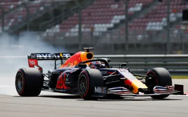 Red Bull RB22: Max Verstappen a Silverstone per la riscossa del team