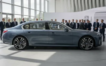 BMW Rivoluziona il Lusso: Debutta la Nuova Serie 7 su Piattaforma Neue Klasse