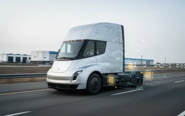 Tesla accelera sull'AI: i nuovi chip AI4.1 con 64 GB di RAM in arrivo nel 2025