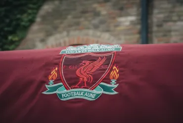 Liverpool blinda Giovanni Leoni: Arne Slot stronca i sogni dell'Inter