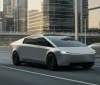 Tesla Cybercab: Elon Musk accelera sulla rivoluzione dei robotaxi senza volante