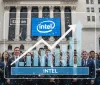 Intel vola in Borsa: record storico e rinascita grazie all'intelligenza artificiale