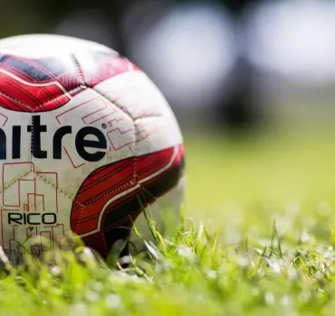 Cremonese nel baratro: crollo a Napoli e panchina di Giampaolo a forte rischio