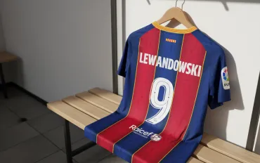 Sfida Juventus-Milan per Robert Lewandowski: il mercato degli attaccanti entra nel vivo