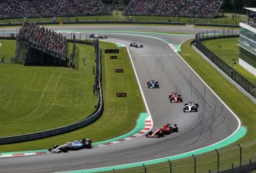 F1, Mercato piloti verso il 2026: l'enigma Verstappen e la rivoluzione silenziosa