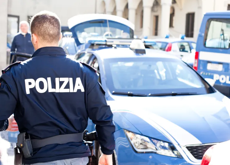Bari: sospesa licenza a due sale vlt e multe a sale giochi e scommesse per presenza di minori