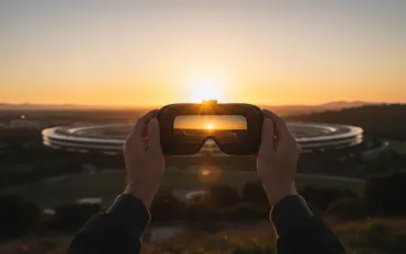 Apple Vision Pro verso il tramonto: Cupertino sposta il focus sugli smart glasses