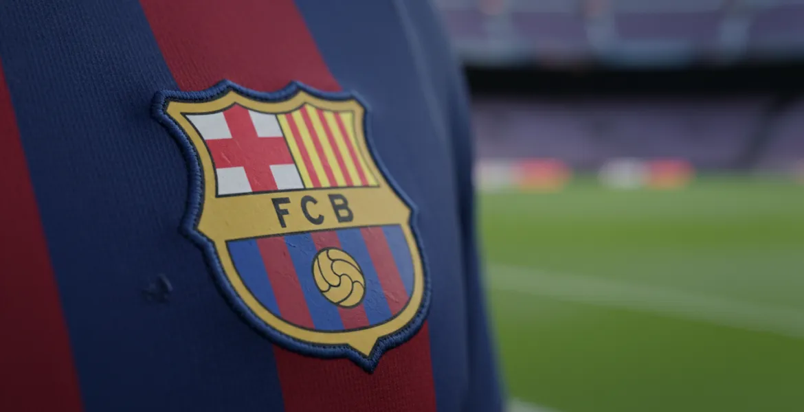 Calciomercato Inter, il Barcellona frena su Bastoni: spunta l'ombra di Romero