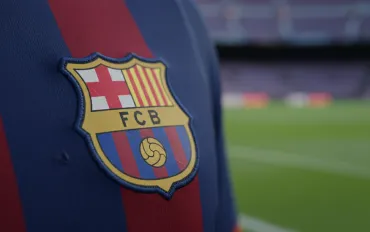 Calciomercato Inter, il Barcellona frena su Bastoni: spunta l'ombra di Romero