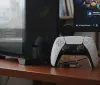 PlayStation DualSense su PC: il dongle fai-da-te che sblocca il wireless totale