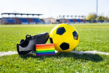 Lotta salvezza Serie A: Il Lecce tenta la fuga, la Cremonese risponde allo Zini