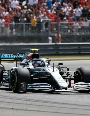 F1, GP Miami: partenza anticipata per allerta meteo, Antonelli scatta in pole