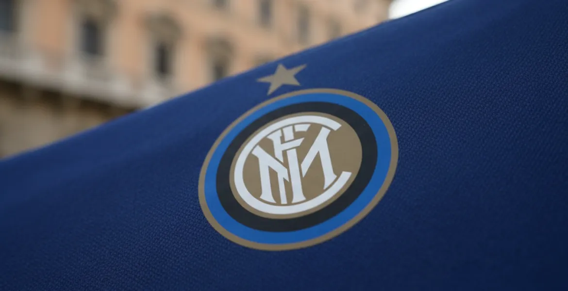 Chivu Re d'Italia: Il Miracolo Inter firmato dall'Uomo del Triplete