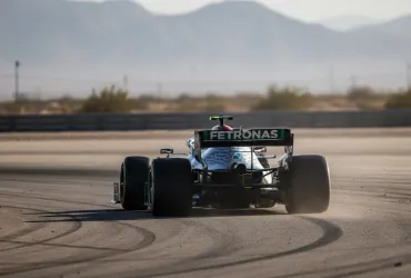 Mercedes domina ma le partenze sono un incubo: l'allarme di Toto Wolff