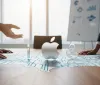 Apple sfida il monopolio di TSMC: trattative con Intel e Samsung per i chip Made in USA
