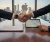 Samsung entra nel club del trilione: storica intesa con Apple per i chip