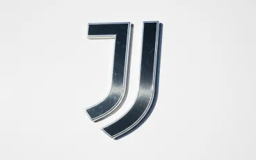 Vlahovic trascina la Juventus e dribbla il futuro: Tutto nelle nostre mani, ma sul domani vedremo
