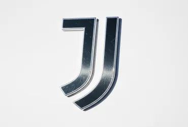 Vlahovic trascina la Juventus e dribbla il futuro: Tutto nelle nostre mani, ma sul domani vedremo