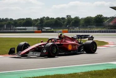 Ferrari SF-26: Il segreto del motore a sangue caldo per sfidare il 2026