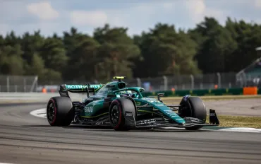 La filosofia zen di Fernando Alonso: la strategia del silenzio tecnico in casa Aston Martin
